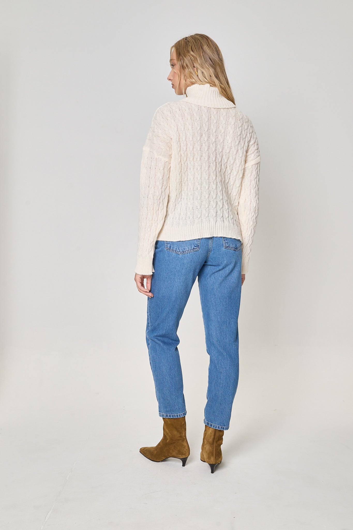 SWEATER RIFF