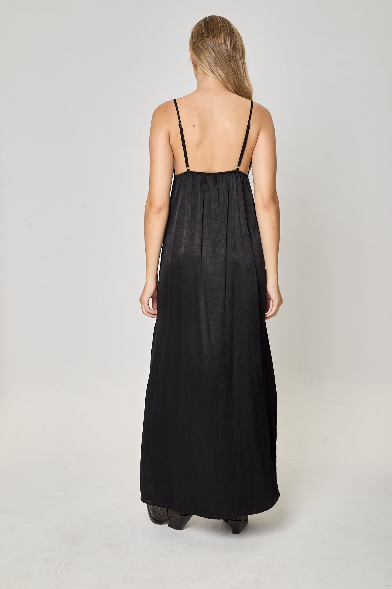 VESTIDO SHADOW