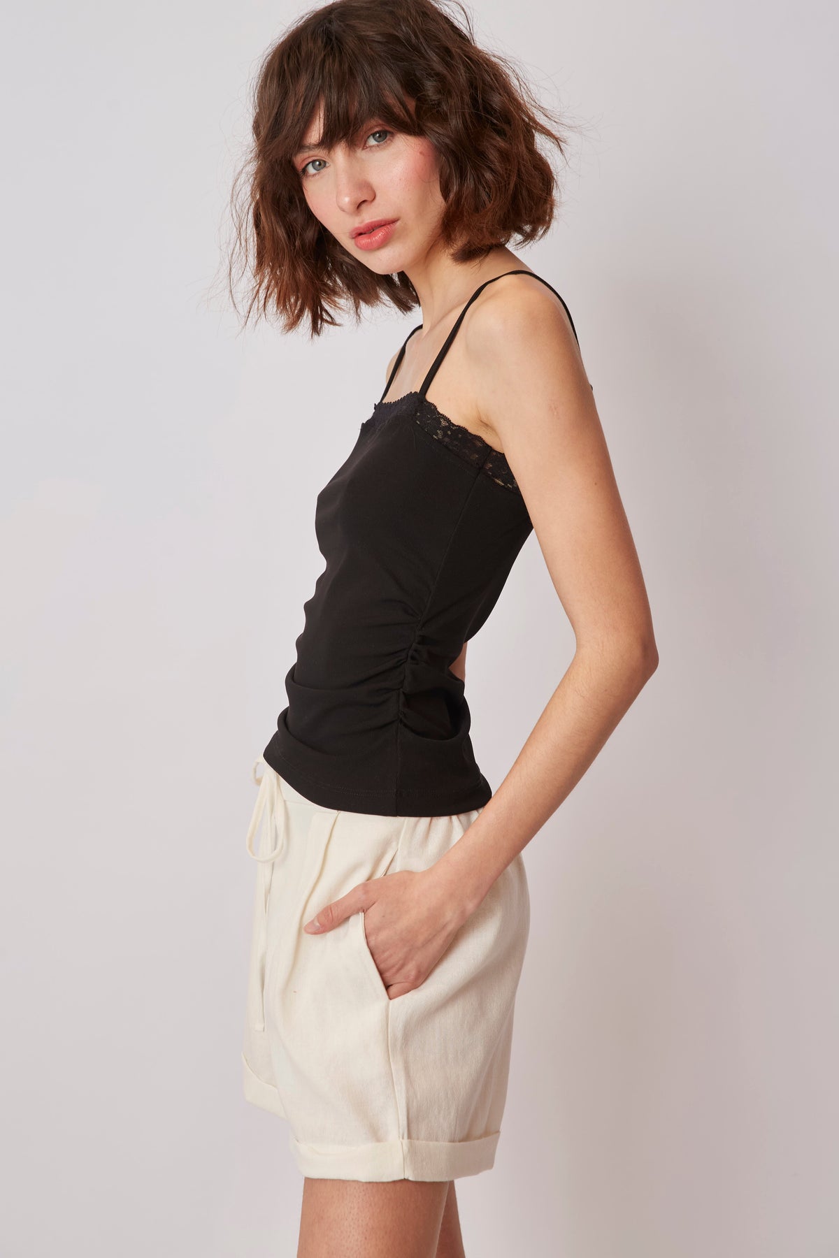 SHORT JENGIBRE