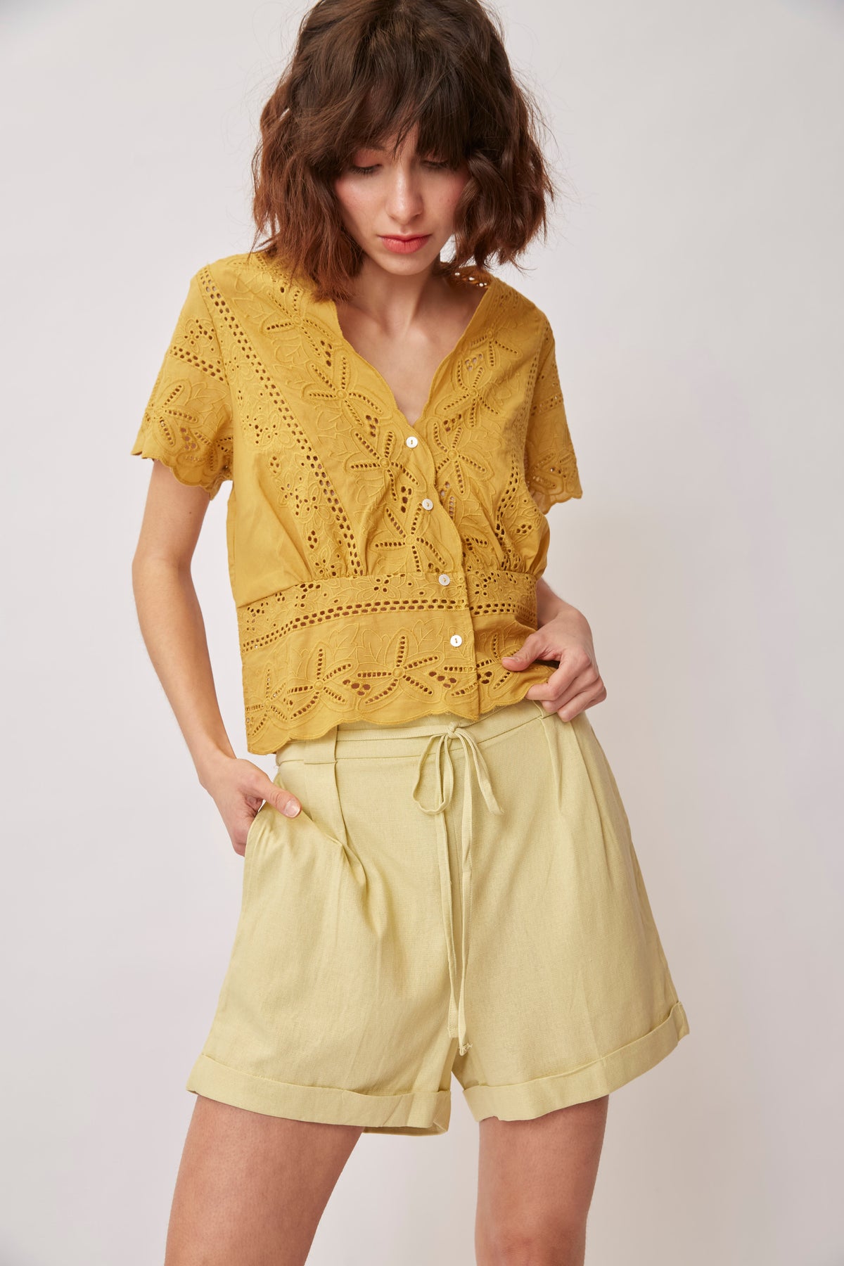 SHORT JENGIBRE
