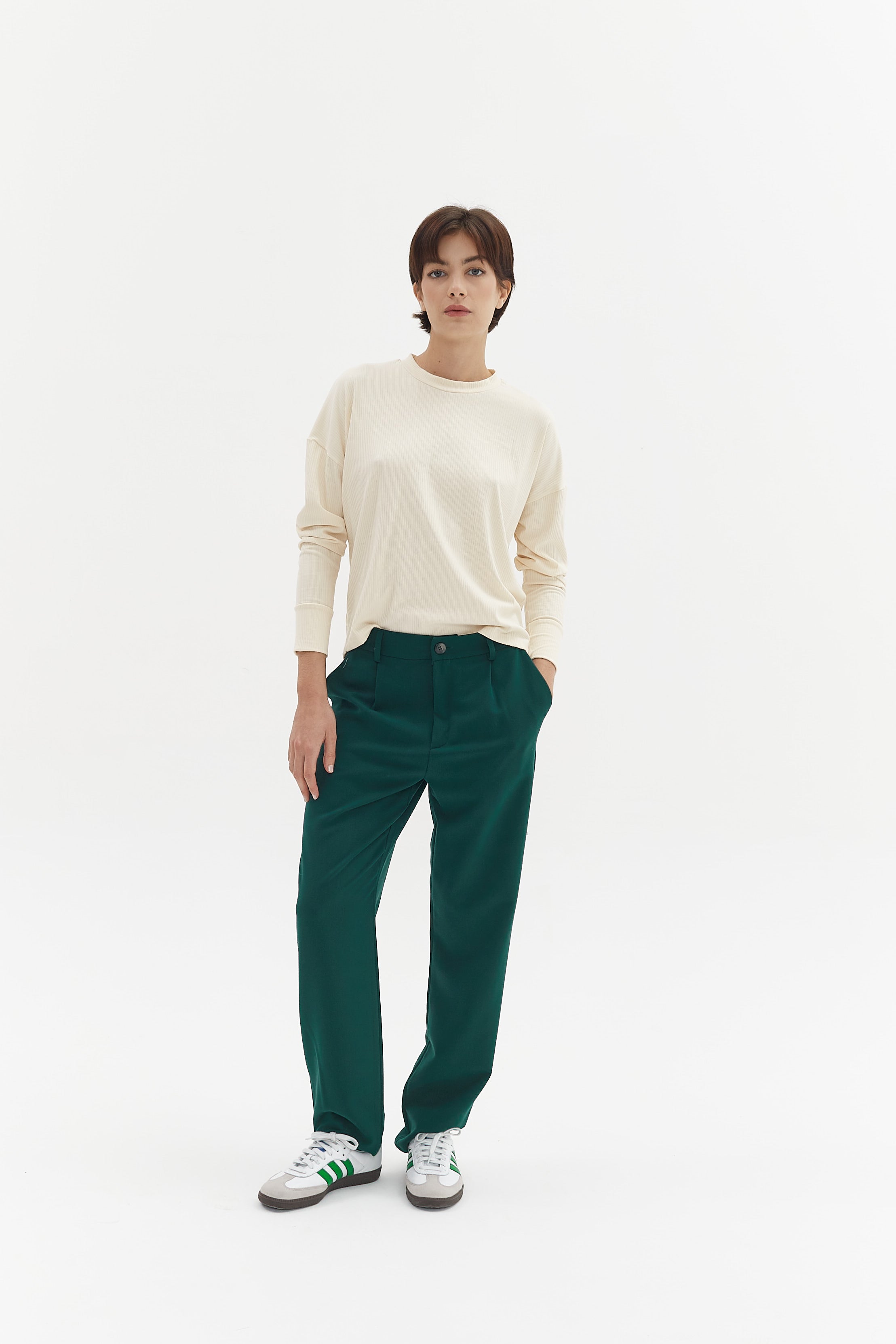 REMERA LEONORA