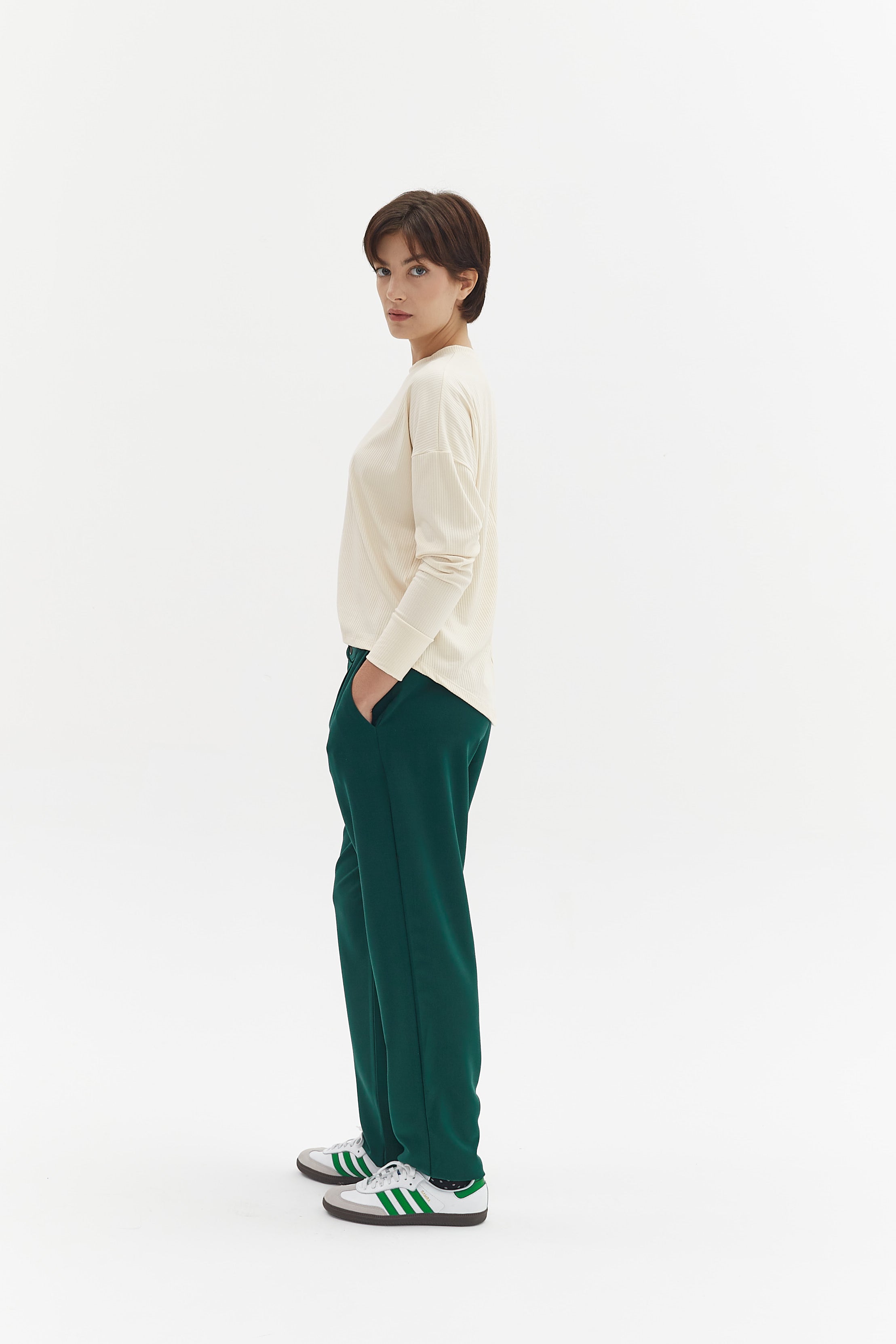 REMERA LEONORA