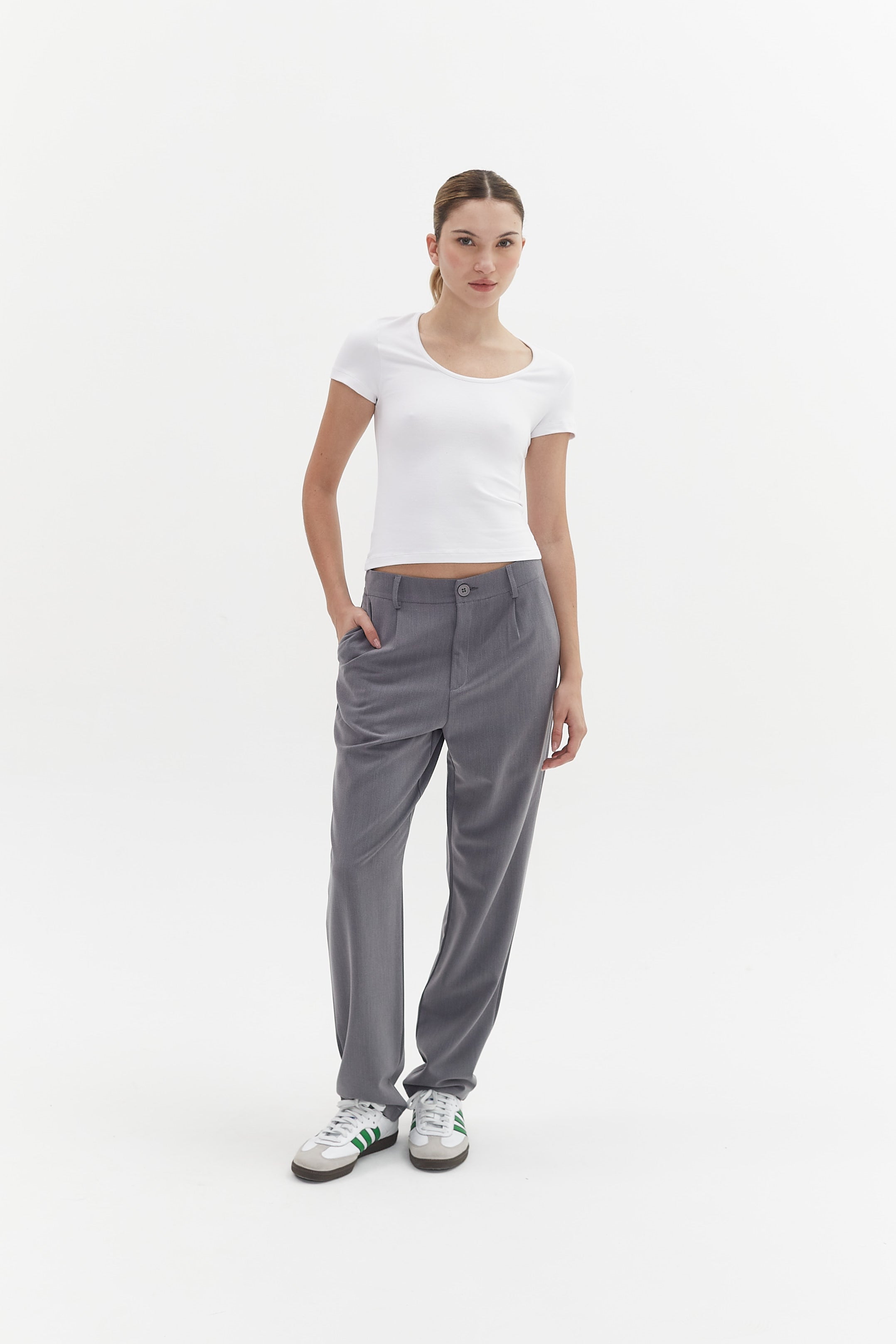 REMERA ESSENTIAL SS25