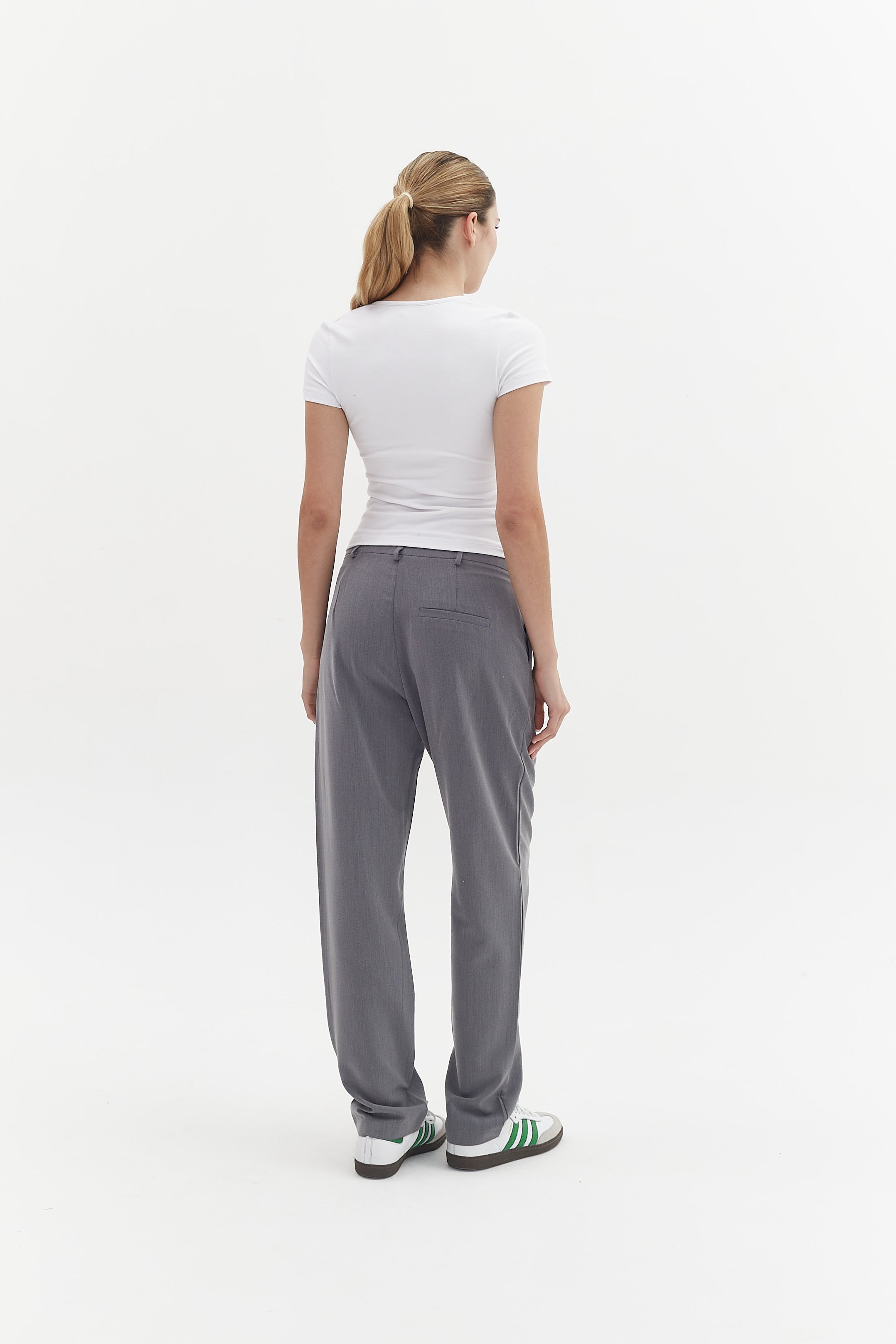 REMERA ESSENTIAL SS25