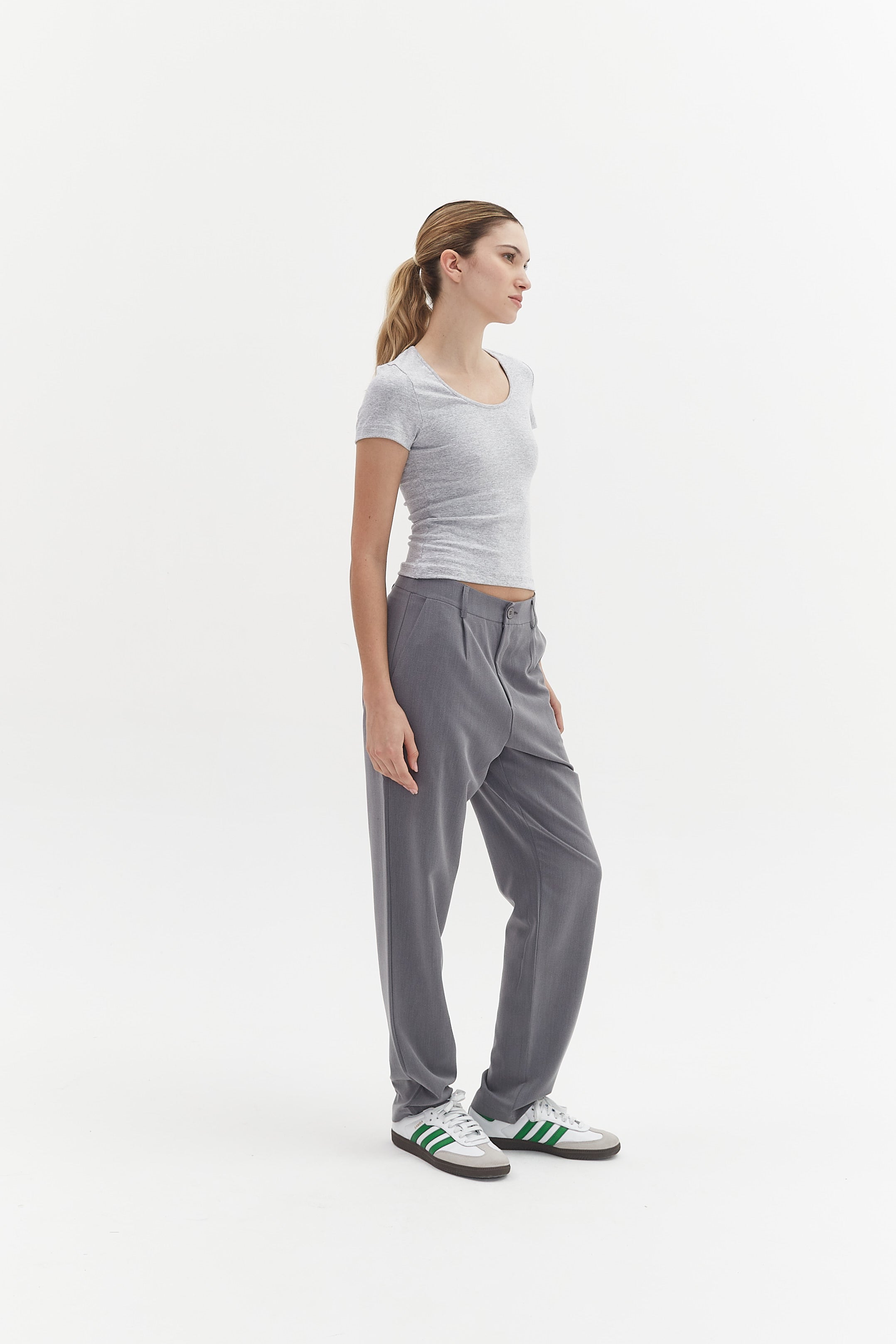REMERA ESSENTIAL SS25