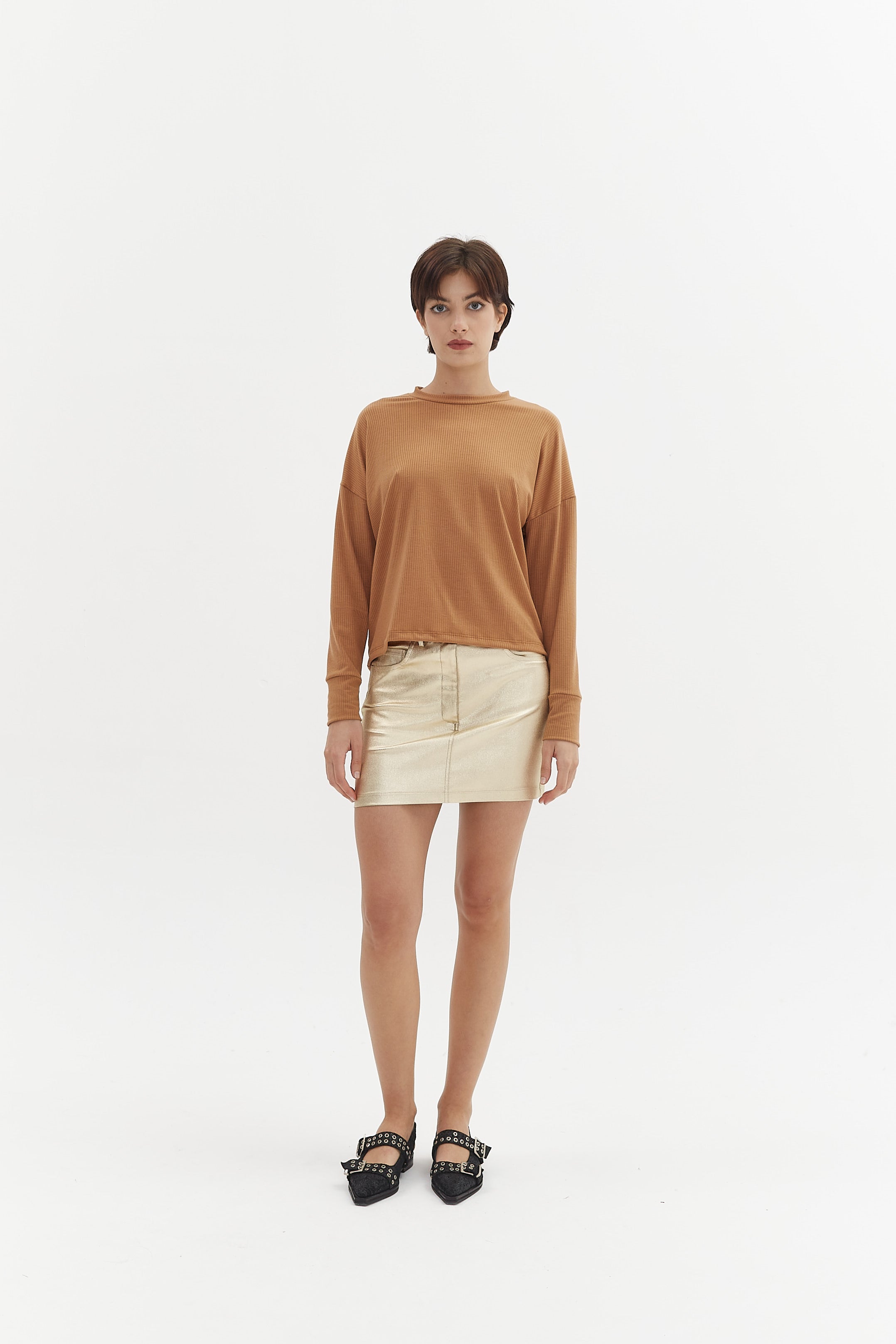REMERA LEONORA