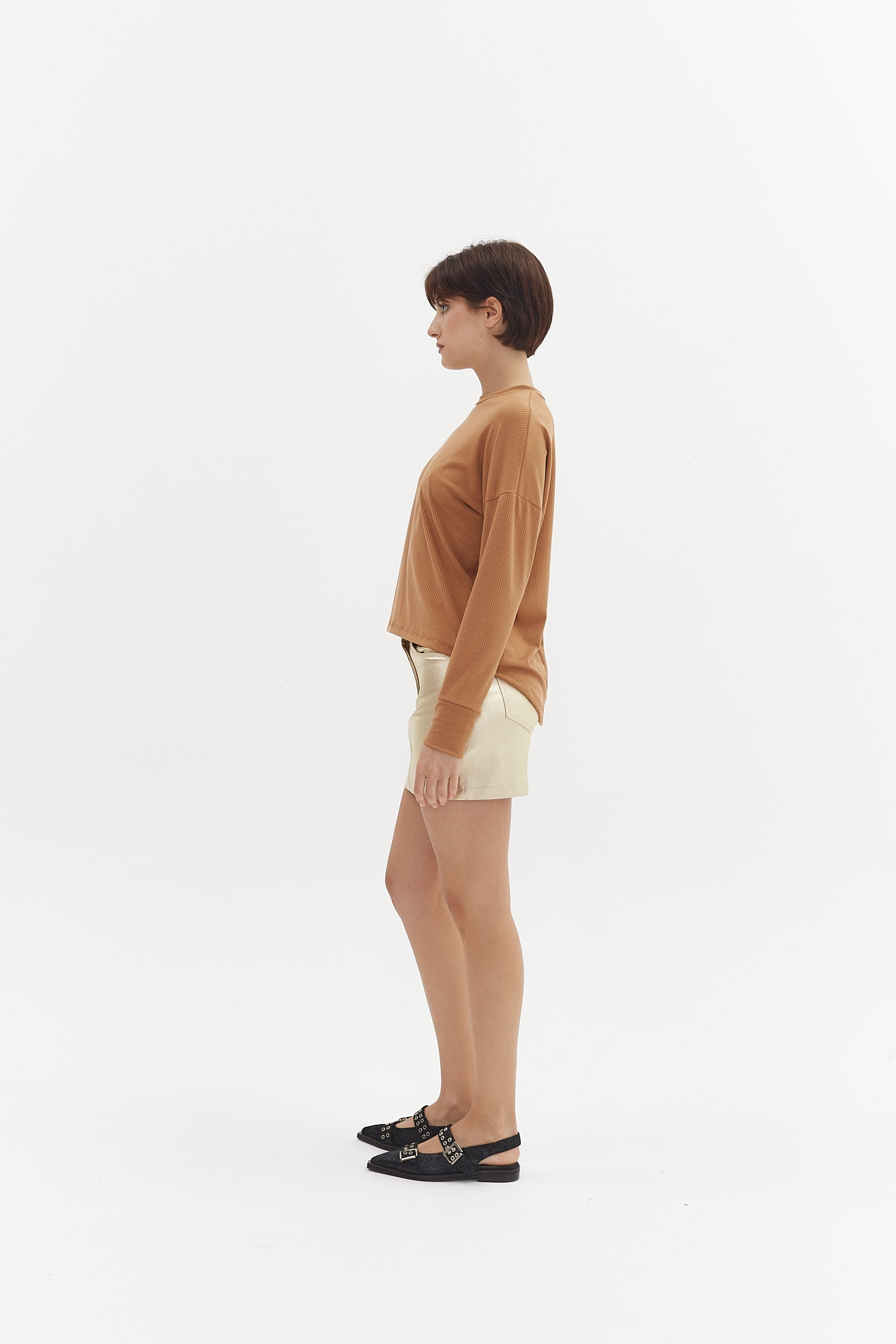 REMERA LEONORA