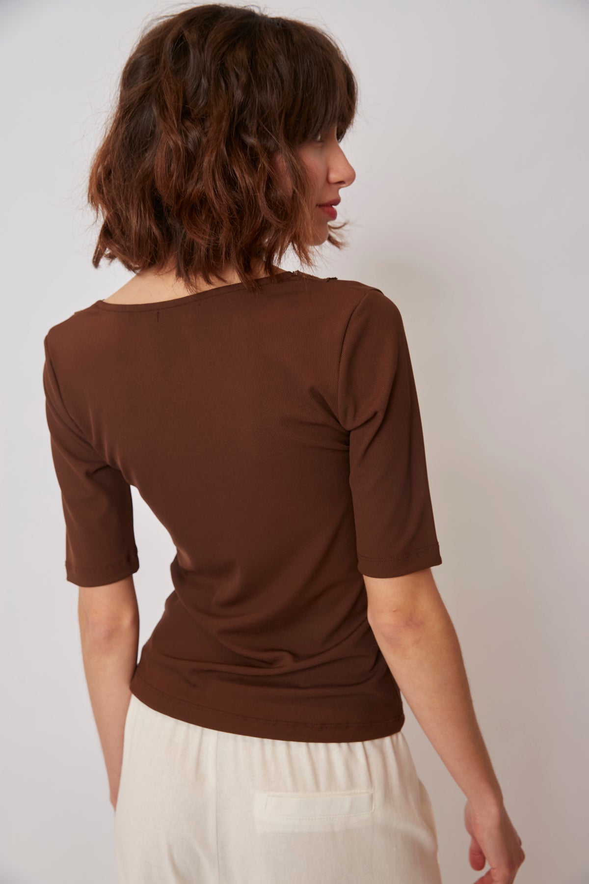 REMERA LEUCANTA