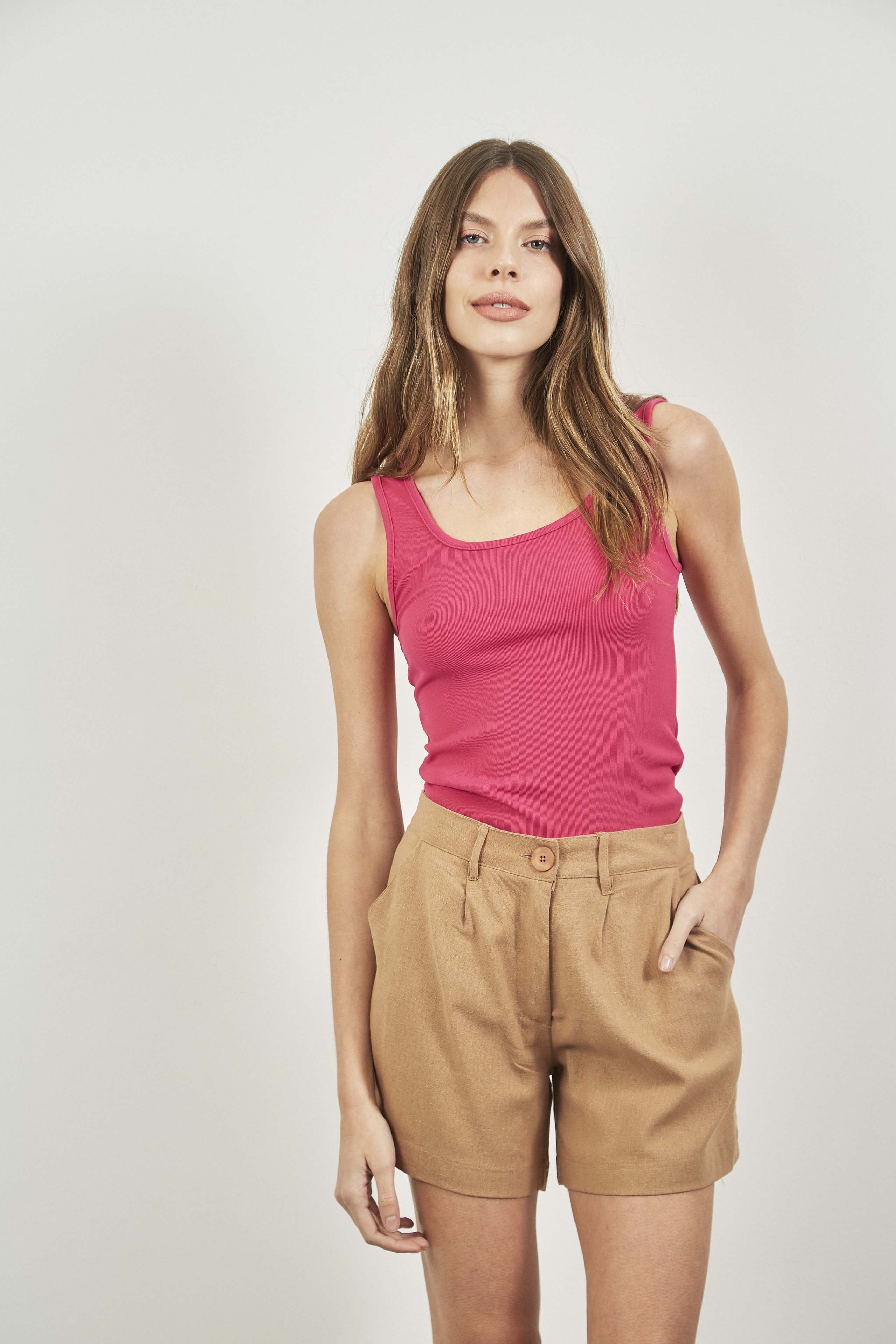 SHORT GOLDA